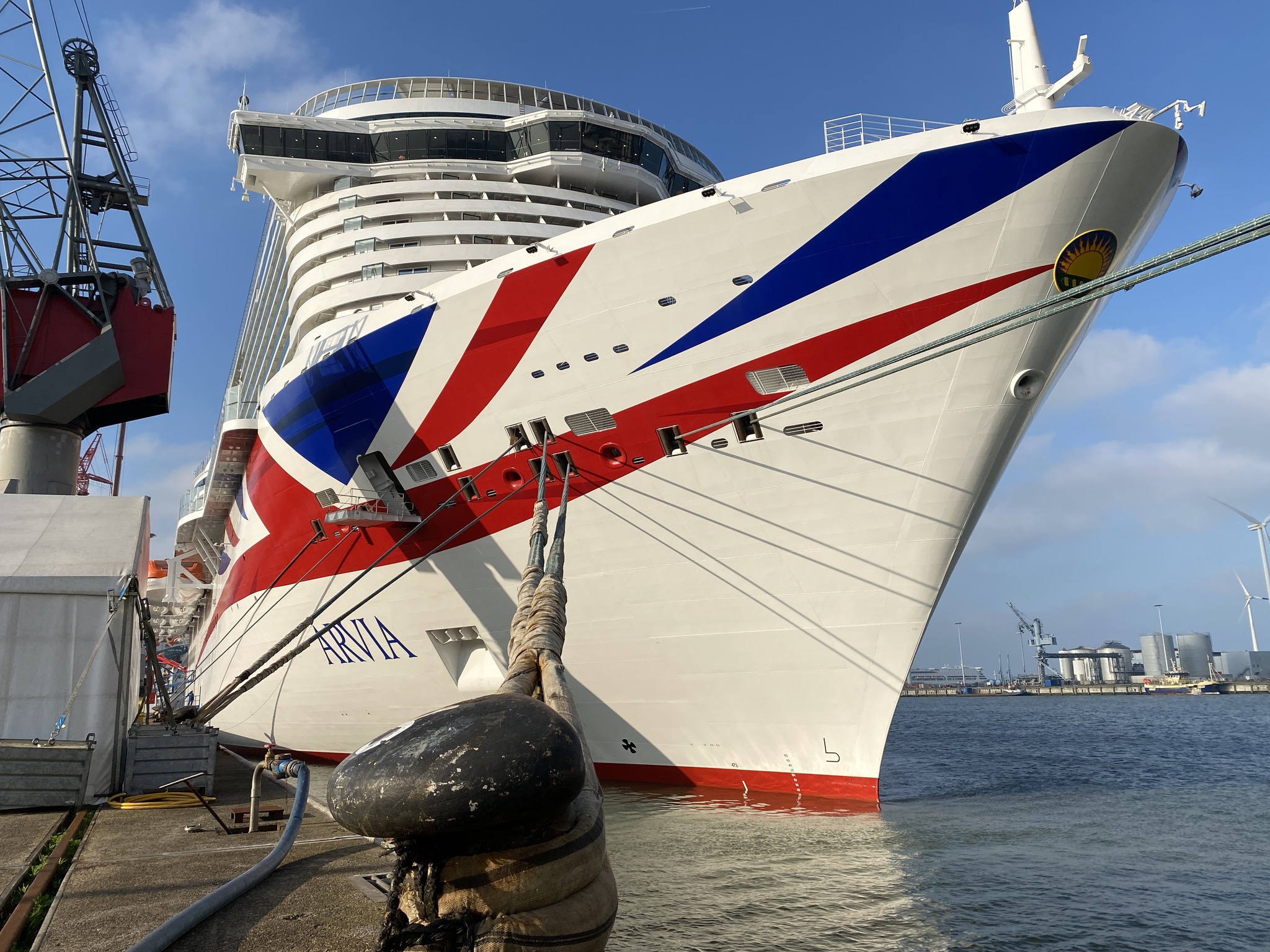 Meyer Werft hands over LNG-powered Arvia to P&O Cruises