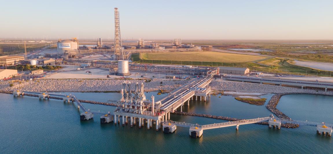 US weekly LNG exports rise to 26 cargoes