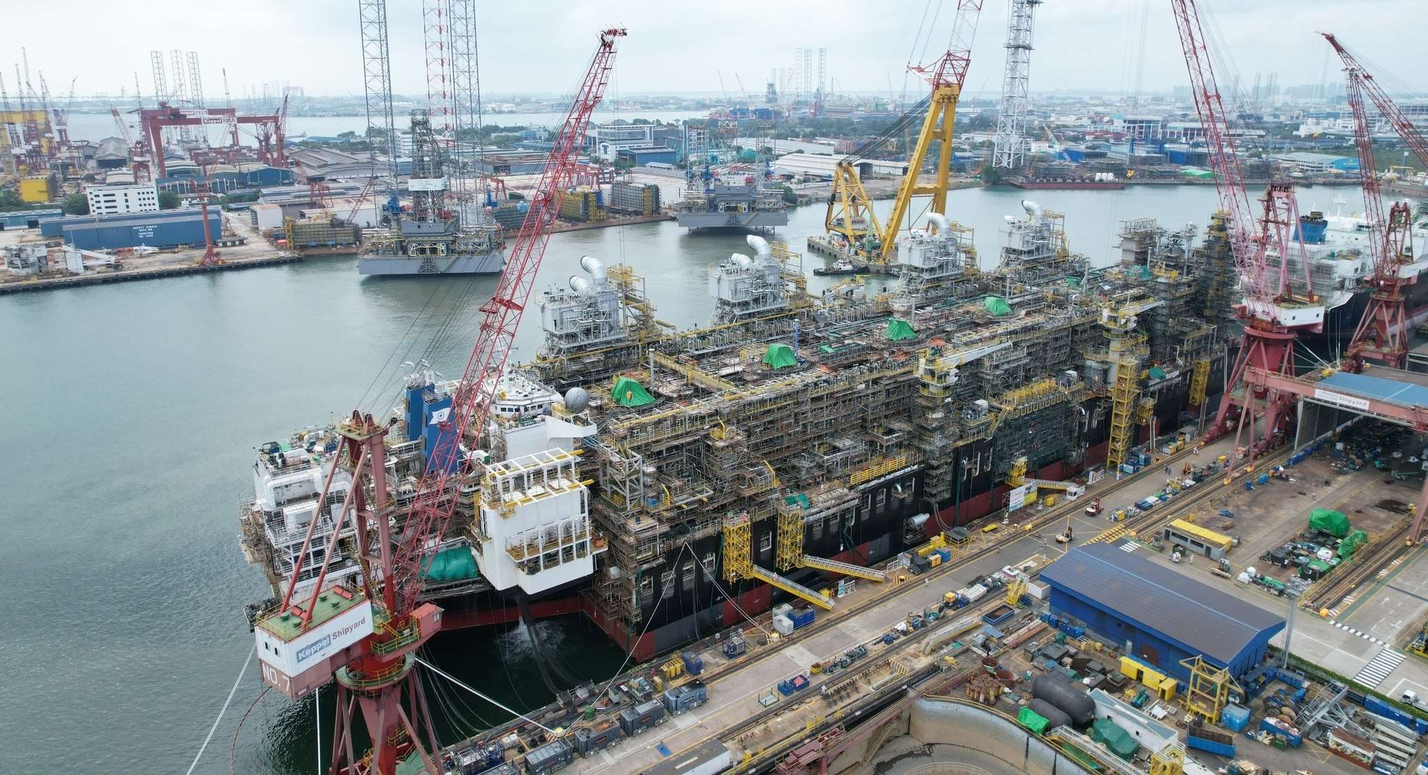 golar-secures-vessel-for-flng-conversion-lng-prime