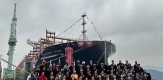 Seaspan, ZIM name LNG-powered containership in South Korea