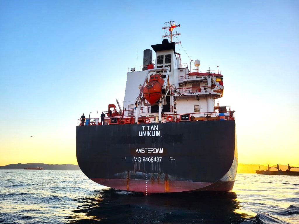 Seapeak Hands Over First Small scale LNG Carrier To Titan LNG Prime