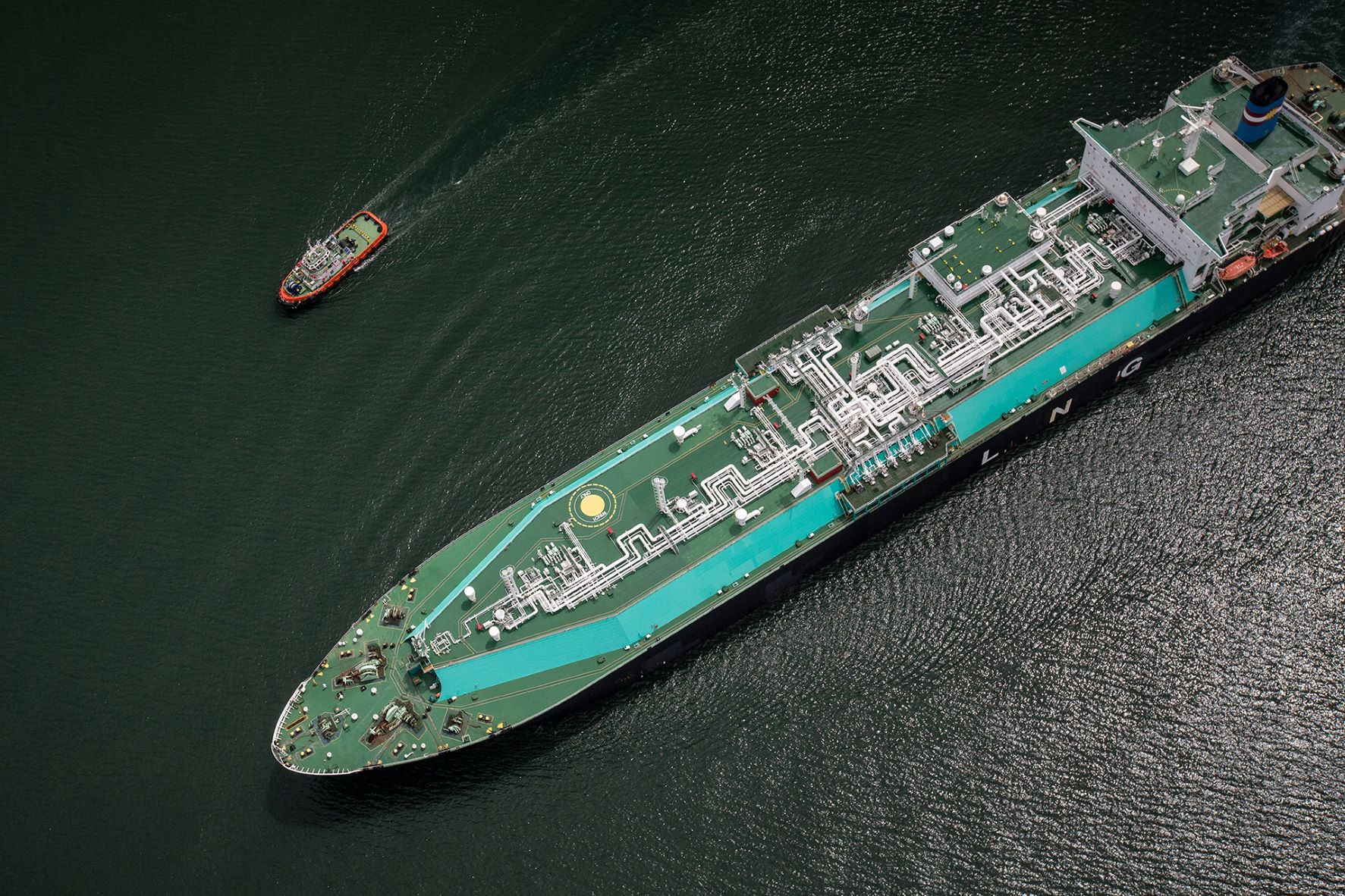 Malaysia’s Petronas reports higher 2022 LNG sales, profit