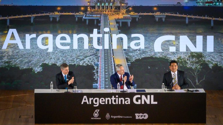 Petronas and YPF ink land deal for large LNG export project in Argentina