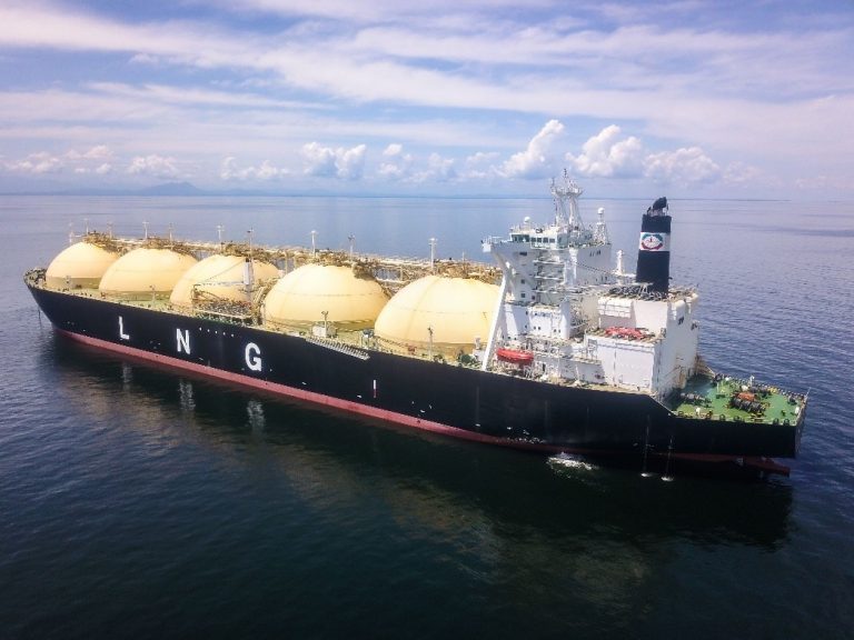 Vitol to deliver first LNG cargo to Philippines