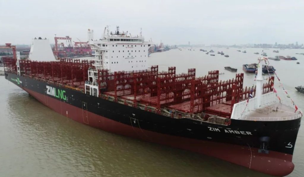 Chinese yard launches first LNG-powered containership for Seaspan and Zim
