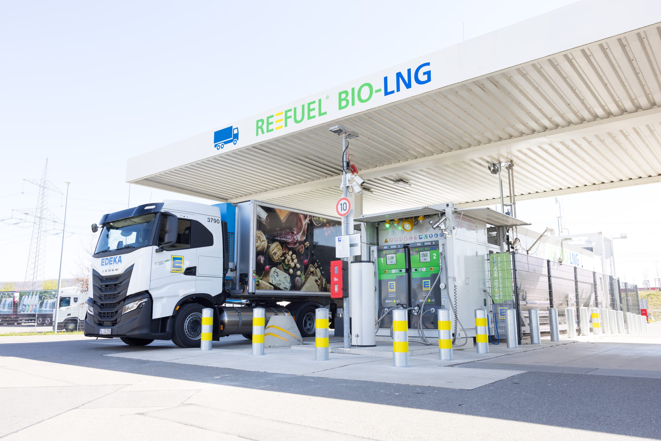 Germany's Edeka to replace diesel fleet with 700 Iveco LNG trucks