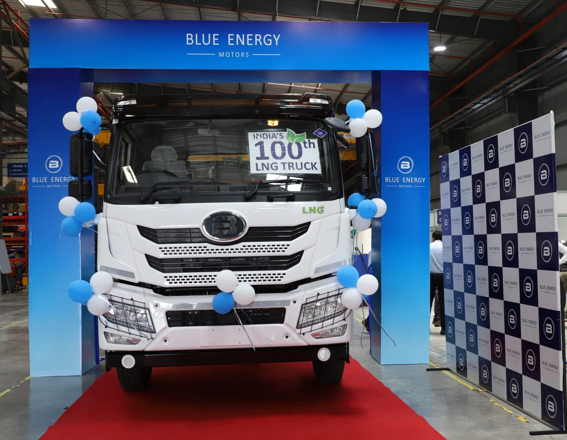 India's Blue Energy Launches 100th LNG-powered Truck - LNG Prime