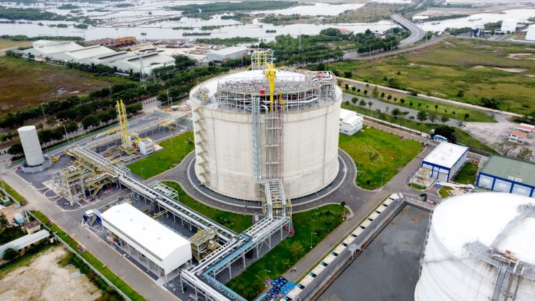 Shell to supply first LNG cargo to PetroVietnam Gas