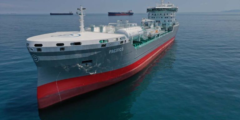 Donsotank orders LNG-powered tanker duo at China's Wuhu