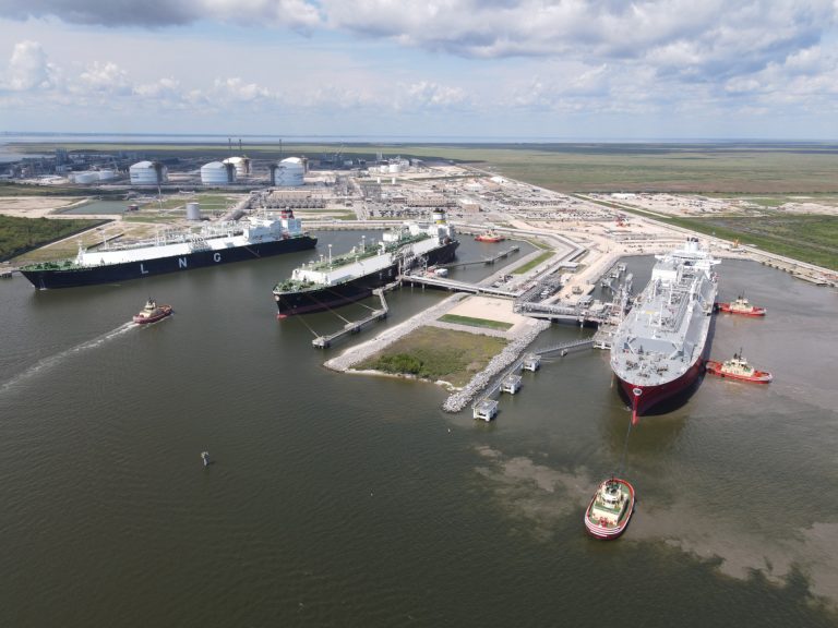US weekly LNG exports up to 24 cargoes