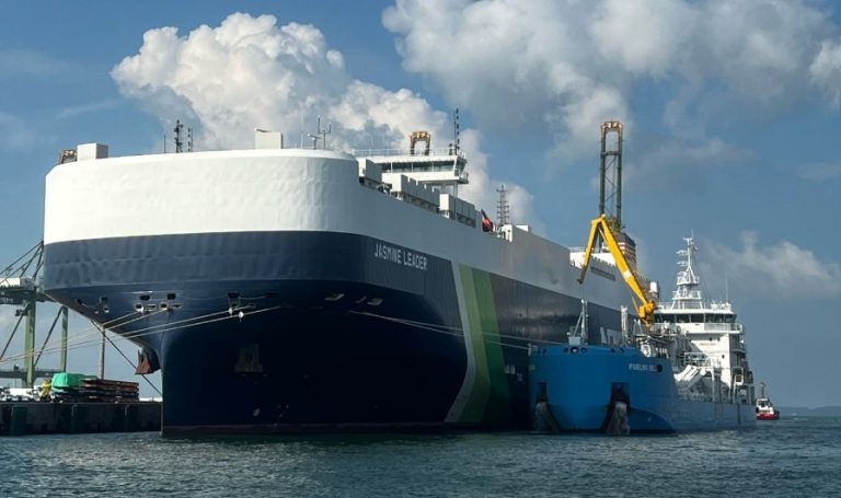 FueLNG completes first Simops bunkering with NYK's car carrier