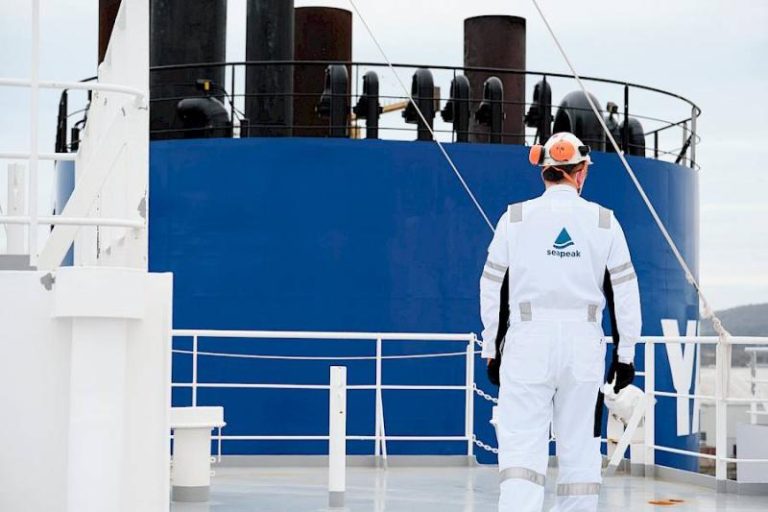 Seapeak secures LNG carrier charter deals