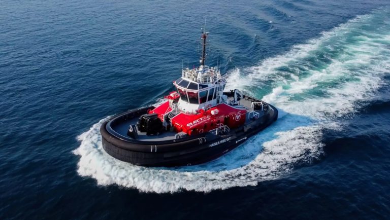 Second LNG Canada electric tug delivered