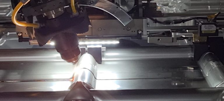 Samsung Heavy develops high-speed welding robot for LNG carriers