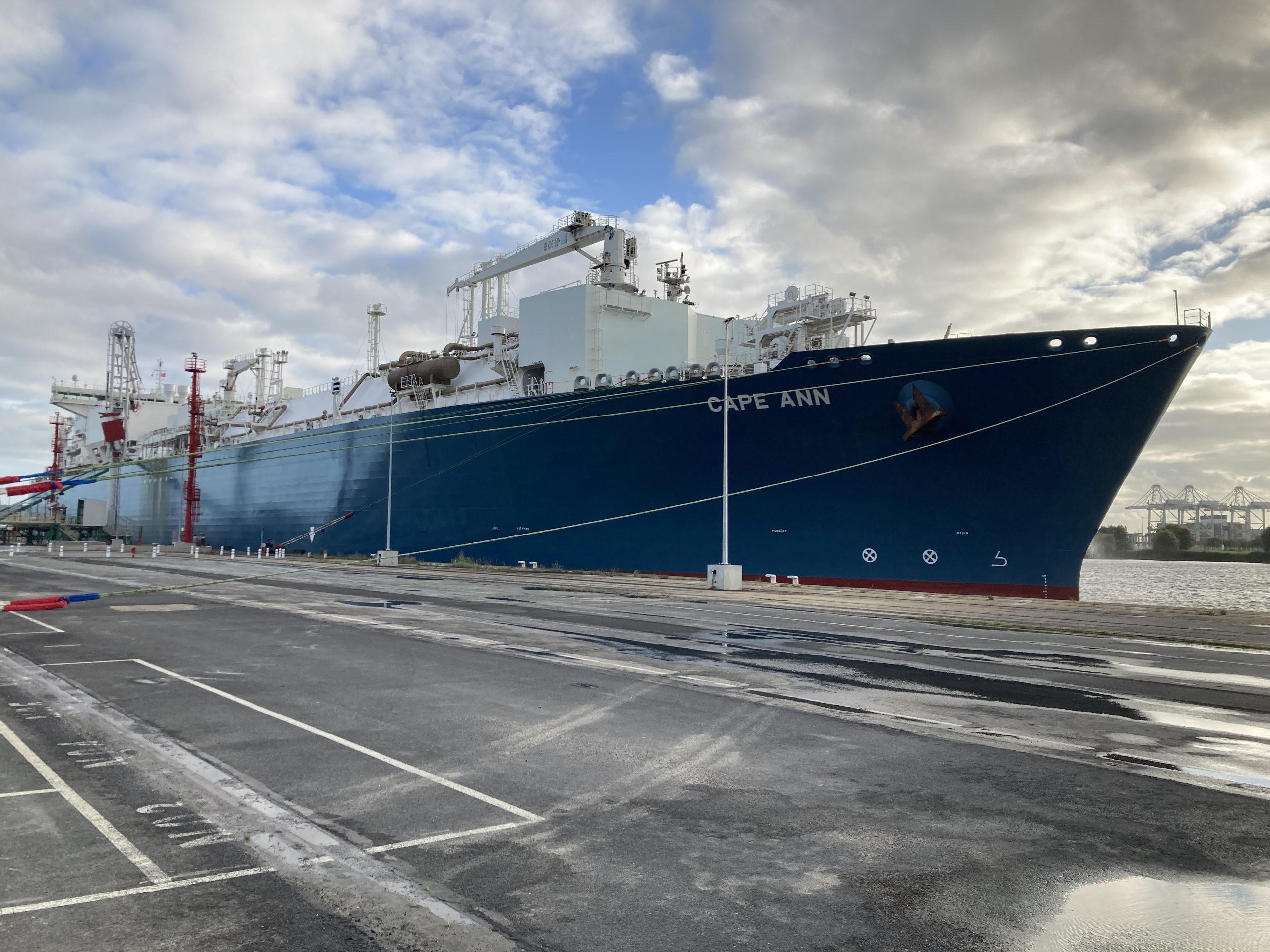 TotalEnergies FSRU arrives in Le Havre, first gas supplies to grid expected in September