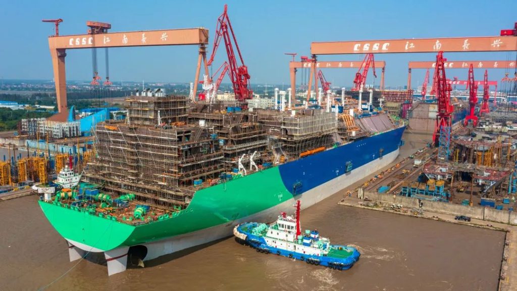 China's Hudong-Zhonghua launches two LNG carriers