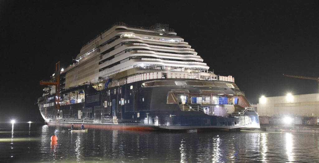 Ritz-Carlton: first LNG-powered yacht launched in France