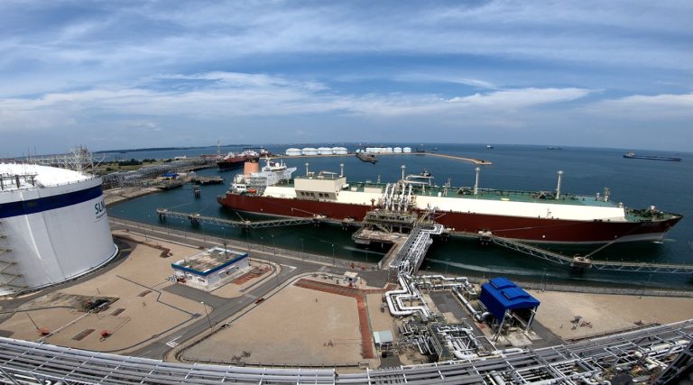 Singapore LNG wins approval for second terminal