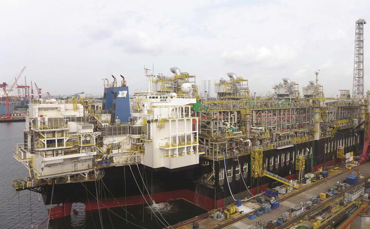 BP hopes to launch Tortue FLNG project in Q1 2024