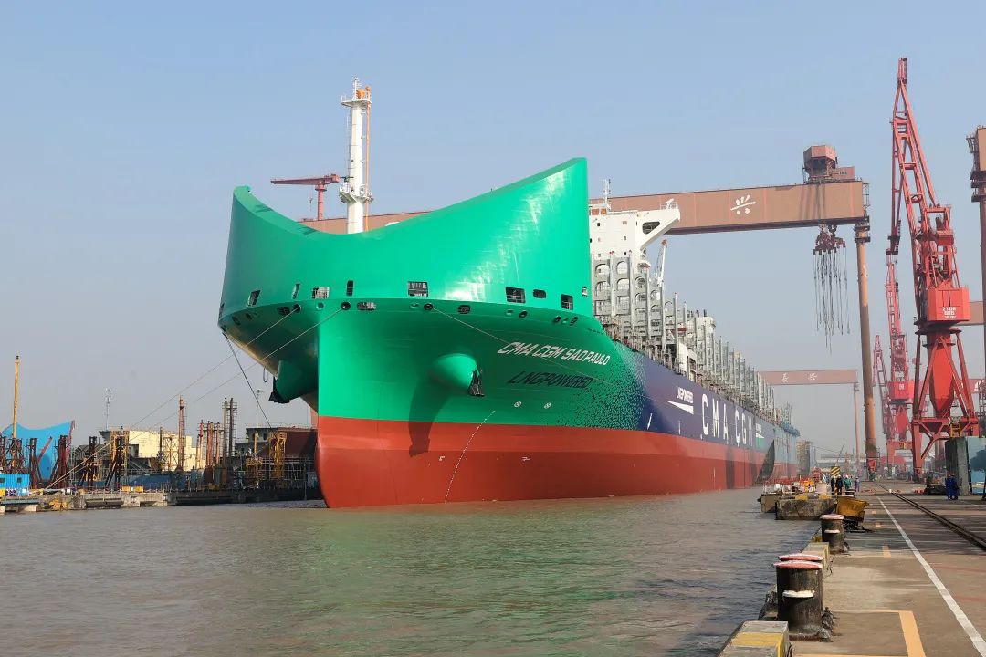 LNG-fueled CMA CGM Sao Paolo floated out in China