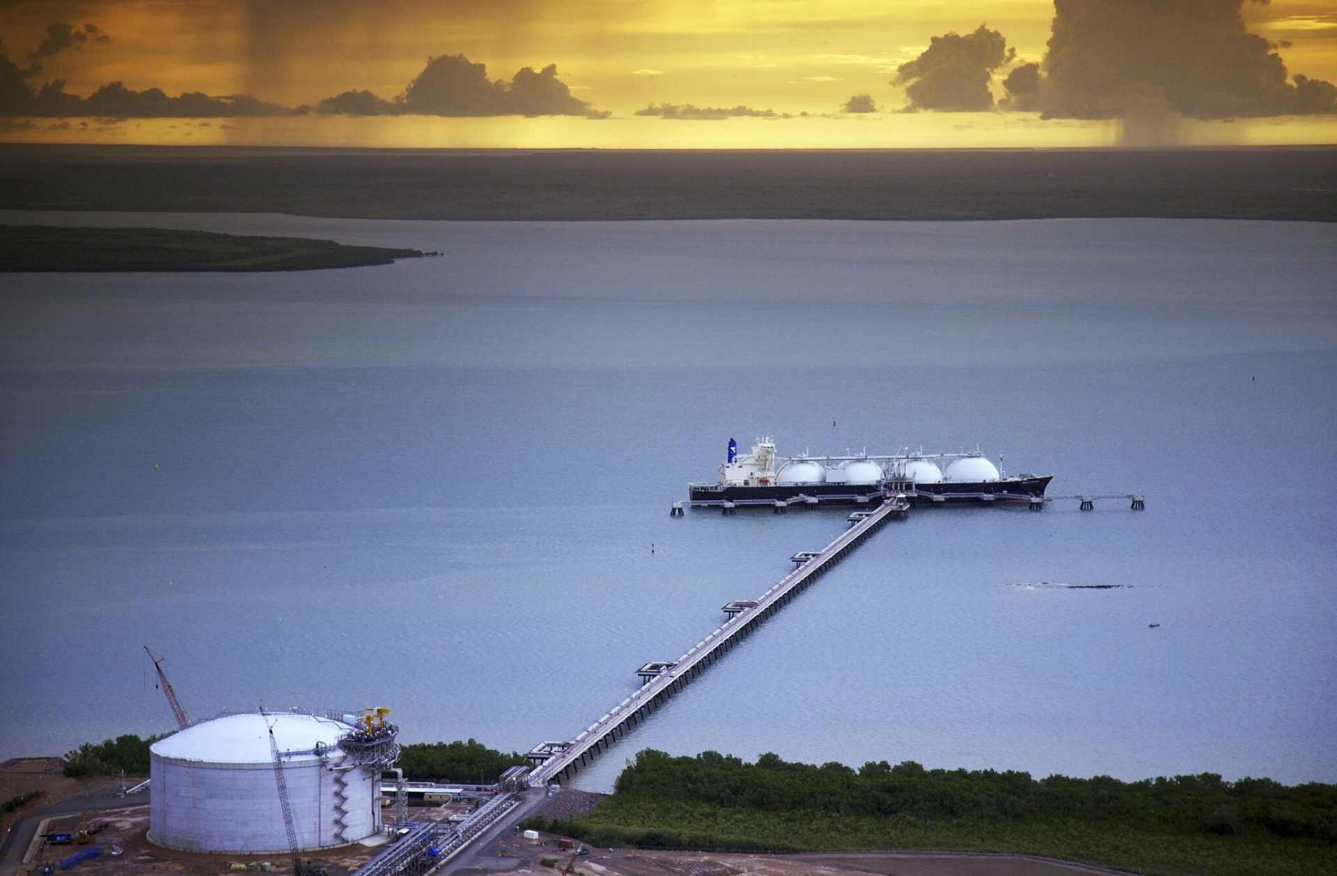 Santos and Tokyo Gas plan e-methane production in Australia