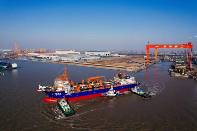China’s ZPMC launches LNG-fueled dredger