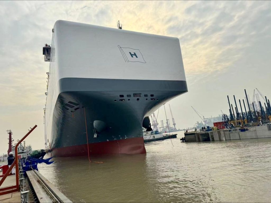 China Merchants yard launches first LNG-powered PCTC for Hoegh Autoliners