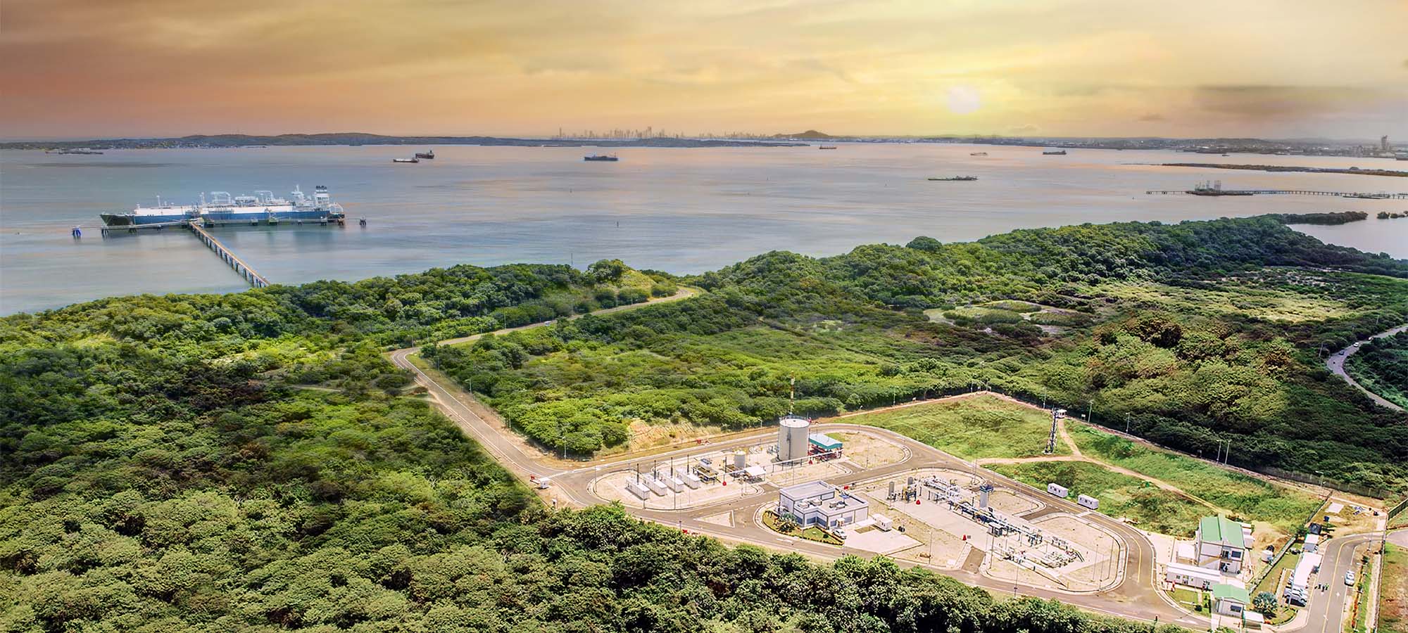 Hoegh LNG, SPEC ink Cartagena FSRU deal