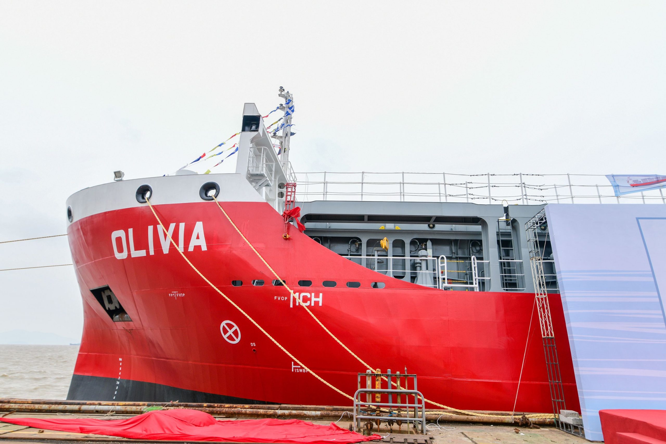 Wuhu hands over Langh Ship’s second LNG-powered vessel