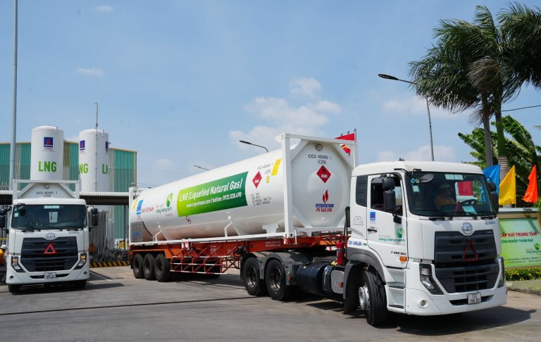 PetroVietnam Gas launches LNG trucking business