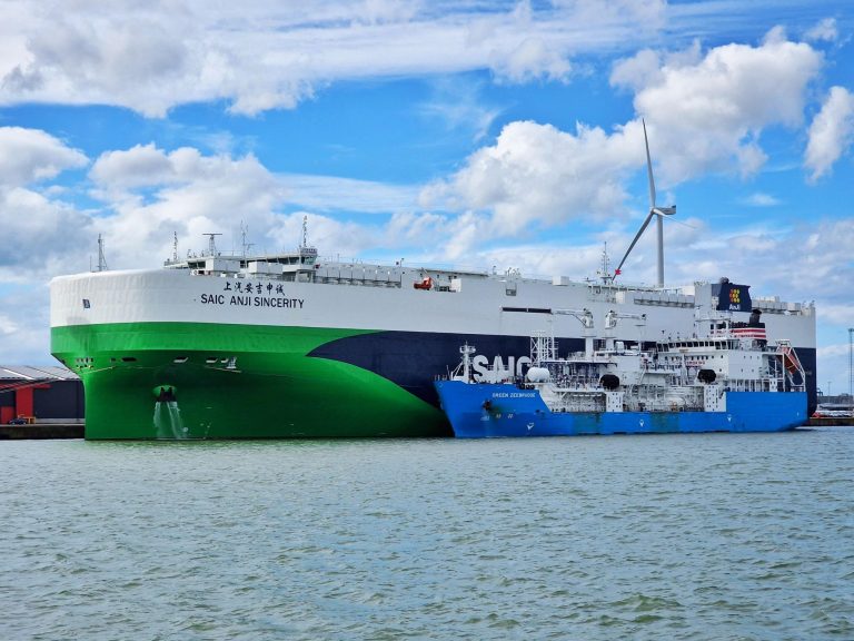 LNG giant Shell has expanded its global LNG bunkering network with the completion of its first operation in the port of Zeebrugge, Belgium.