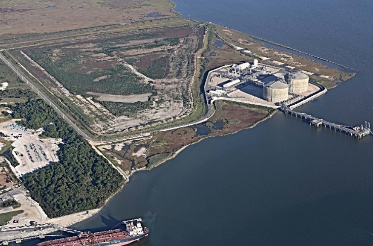 Kinder Morgan secures more time for Gulf LNG export project