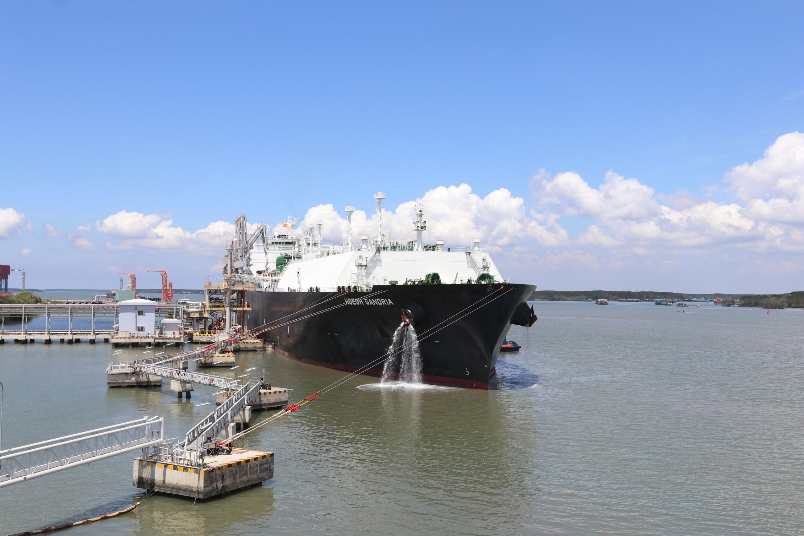 PetroVietnam Gas says Thi Vai terminal gets third LNG cargo