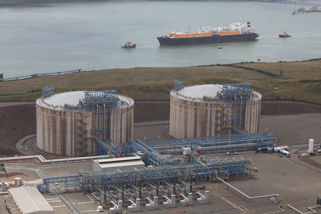 UK’s Dragon LNG terminal offers capacity from September 2029