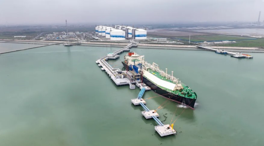 CNOOC says launches China's largest LNG storage base
