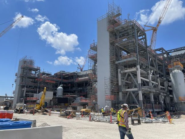 Cheniere’s Corpus Christi LNG expansion project 62.4 percent complete
