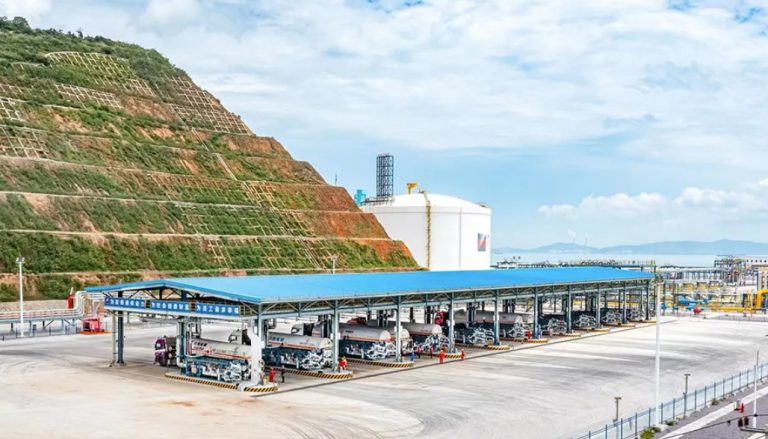 China’s Zhejiang Energy, BP start LNG supplies via trucks