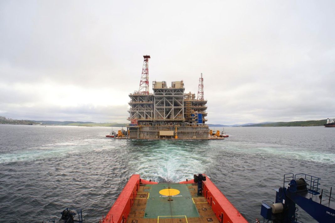 Novatek sends second Arctic 2 LNG GBS to Gydan