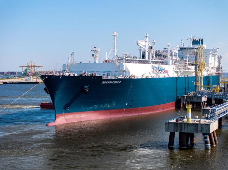 Slovakia's ZSE, Poland's Orlen ink LNG supply deal
