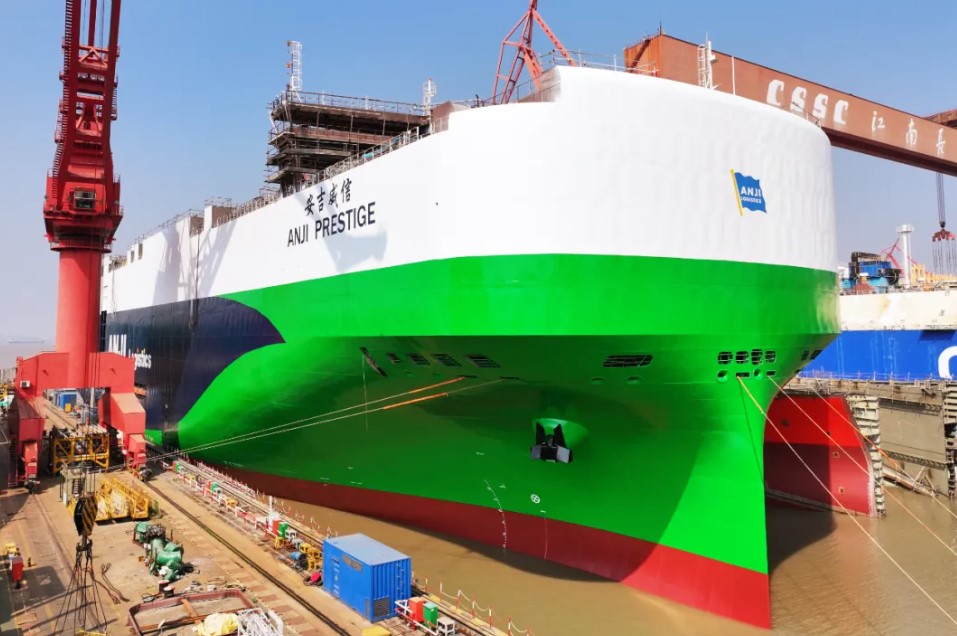 Jiangnan floats out SAIC Anji’s LNG-fueled PCTC