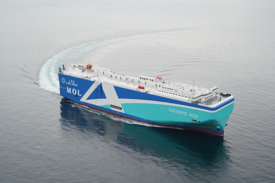 Japan’s MOL welcomes new LNG-powered PCTC