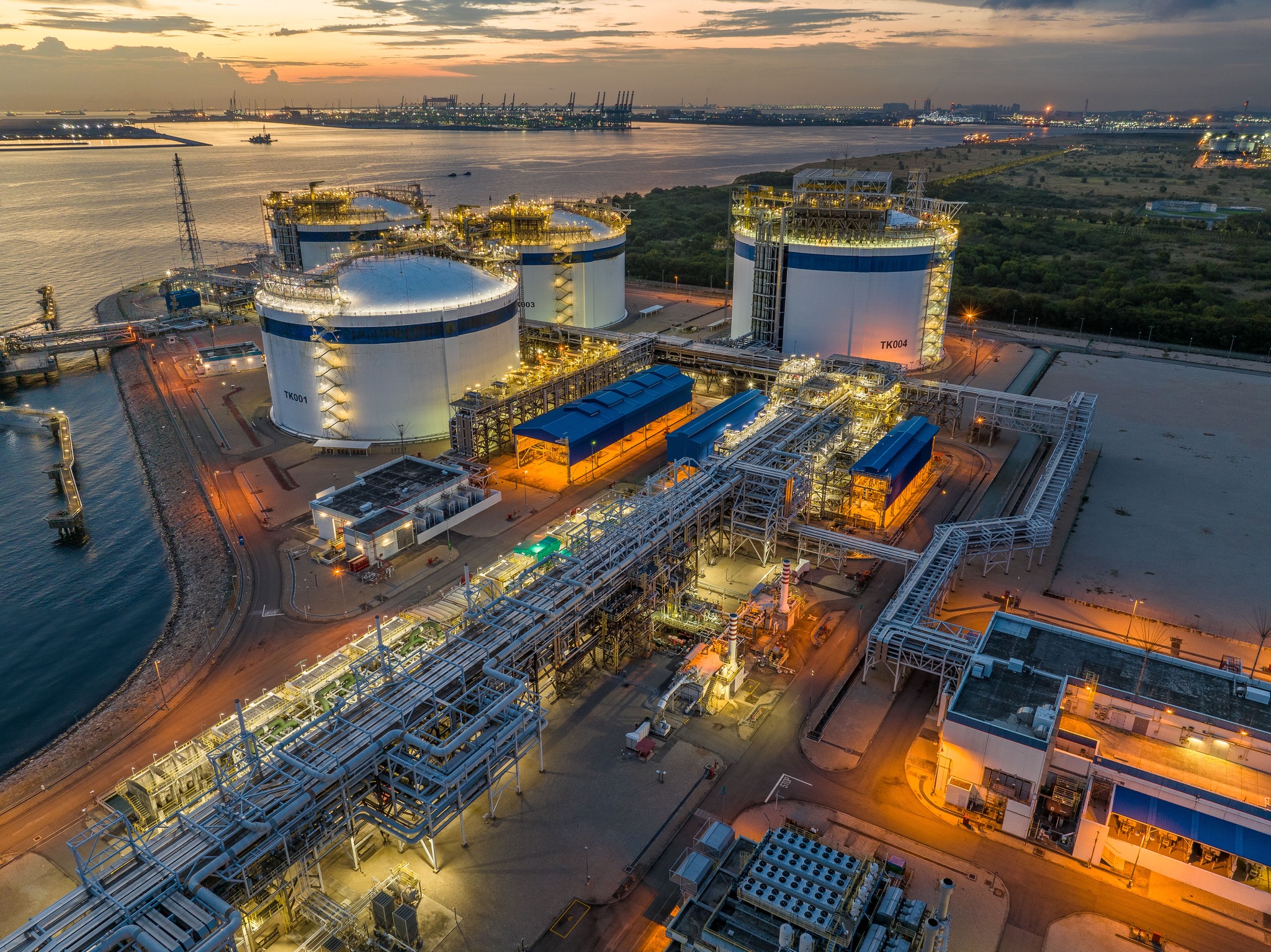 Singapore’s EMA, South Korea’s Kogas ink new LNG cooperation deal