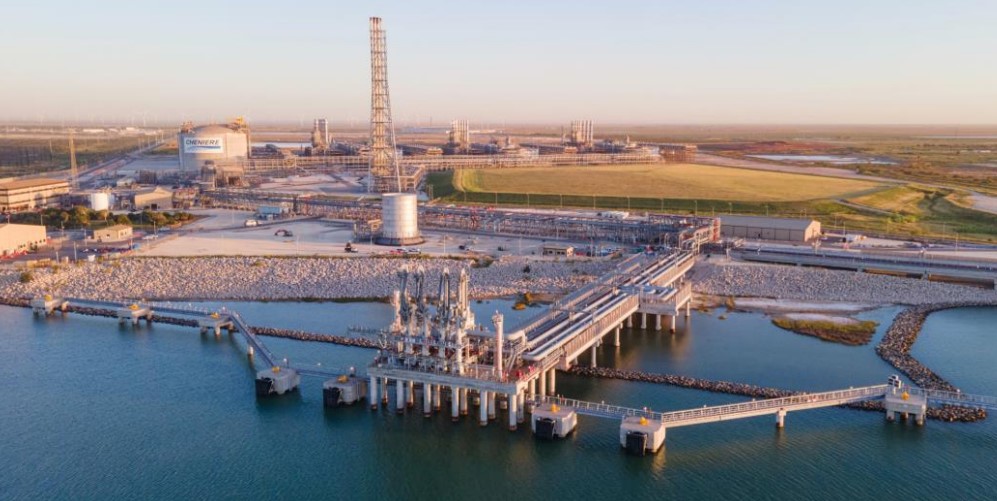 Cheniere sets methane emissions target for its LNG terminals