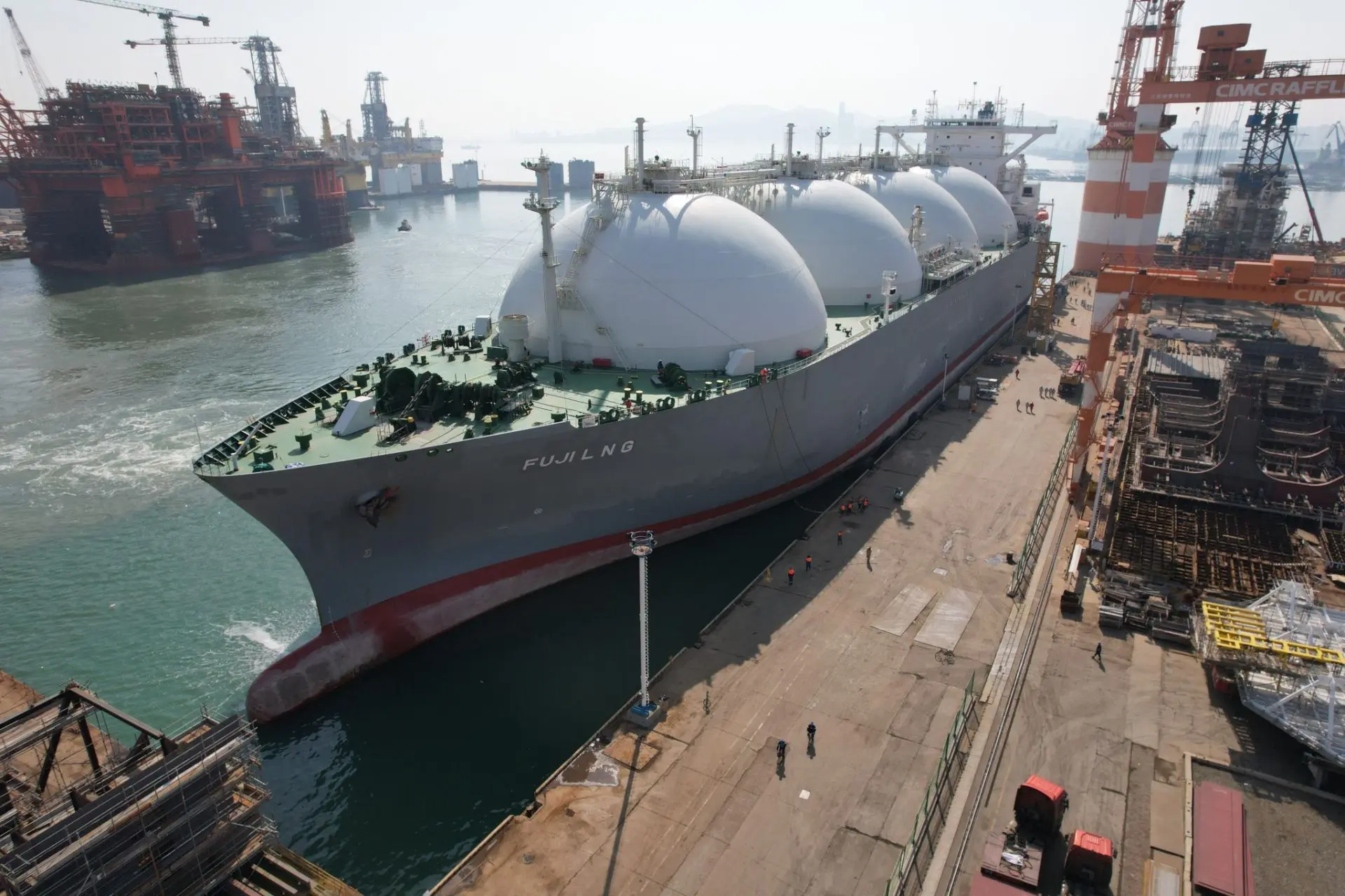 Golar in advanced FLNG charter talks