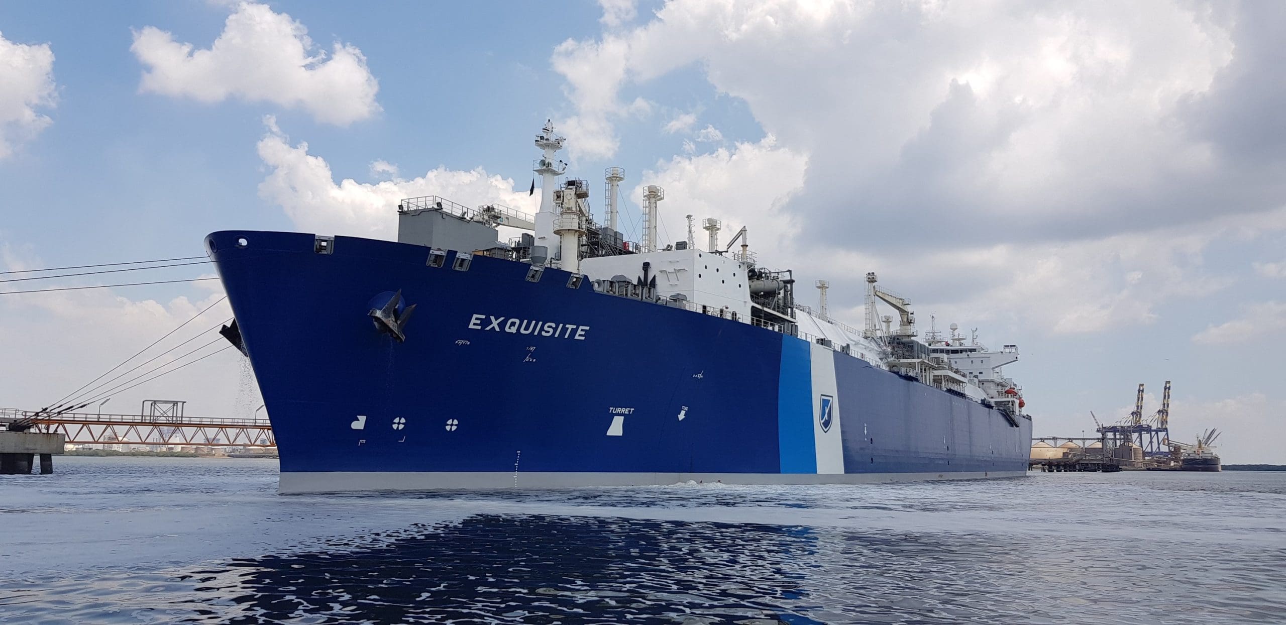 Excelerate boosts senior notes offering to $800 million - LNG Prime