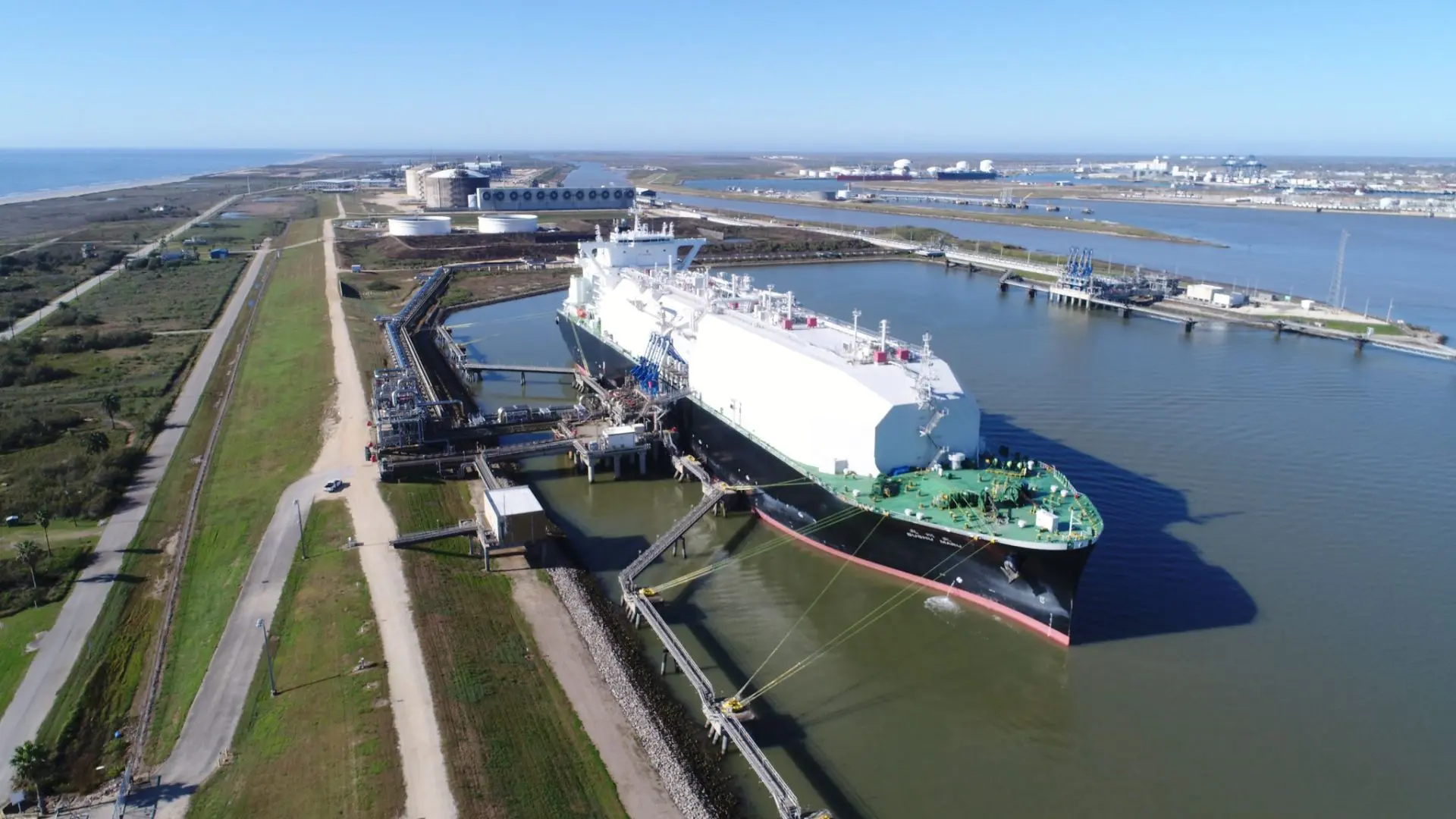 Freeport LNG working to return third tank to service