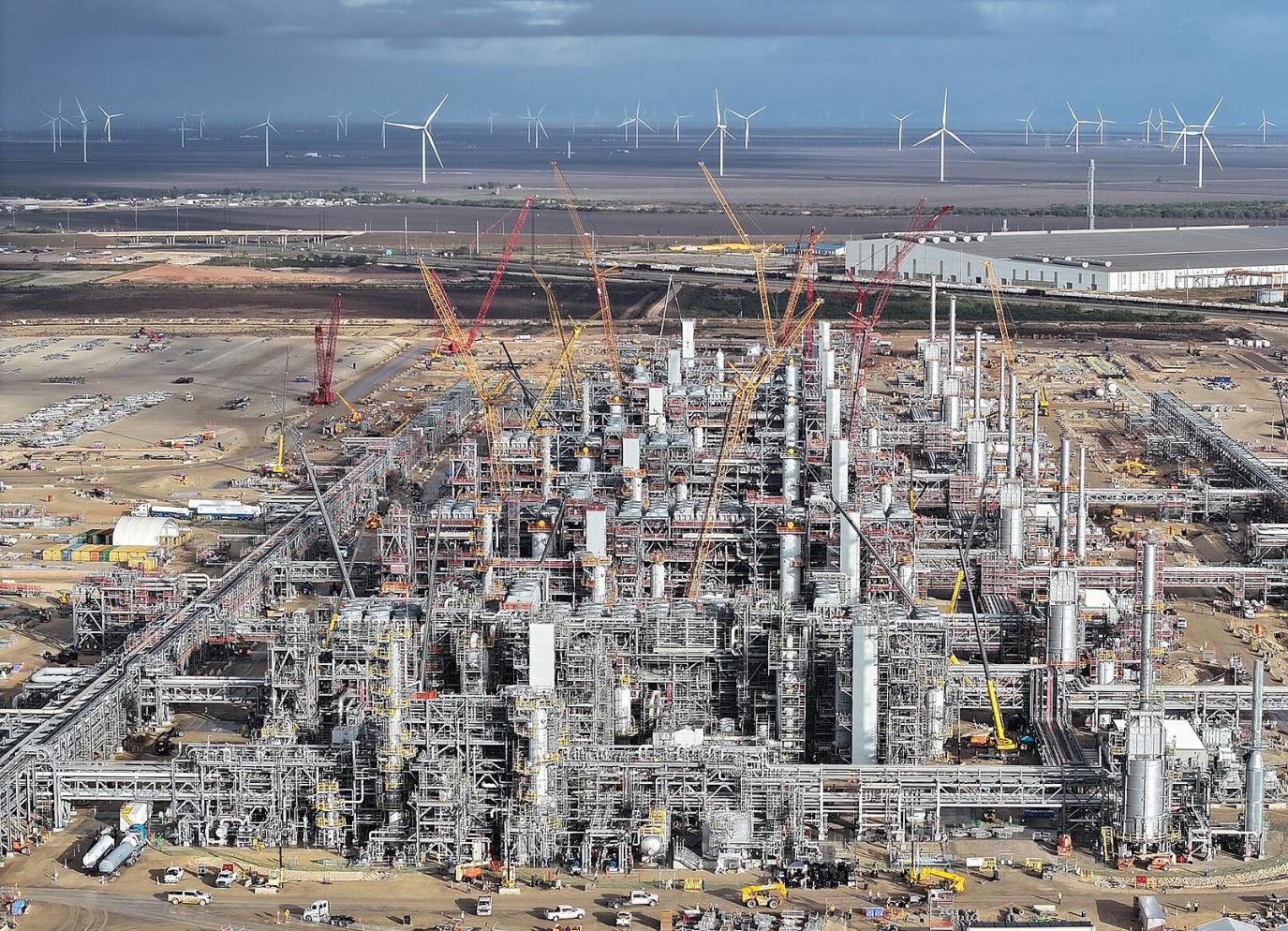 Cheniere to introduce fuel gas to second Corpus Christi LNG expansion train