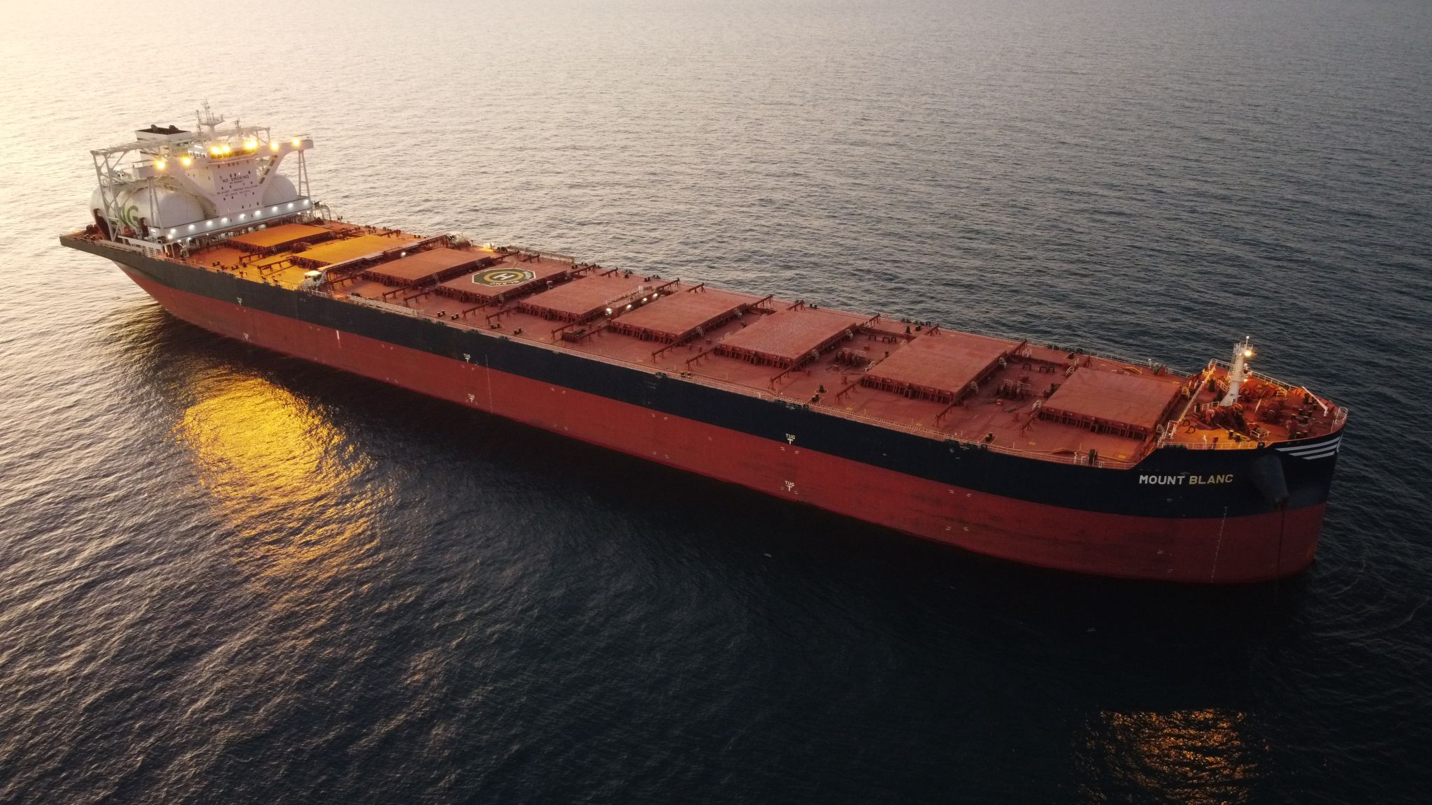 Himalaya’s LNG-fueled bulkers earned $25,800 per day in April