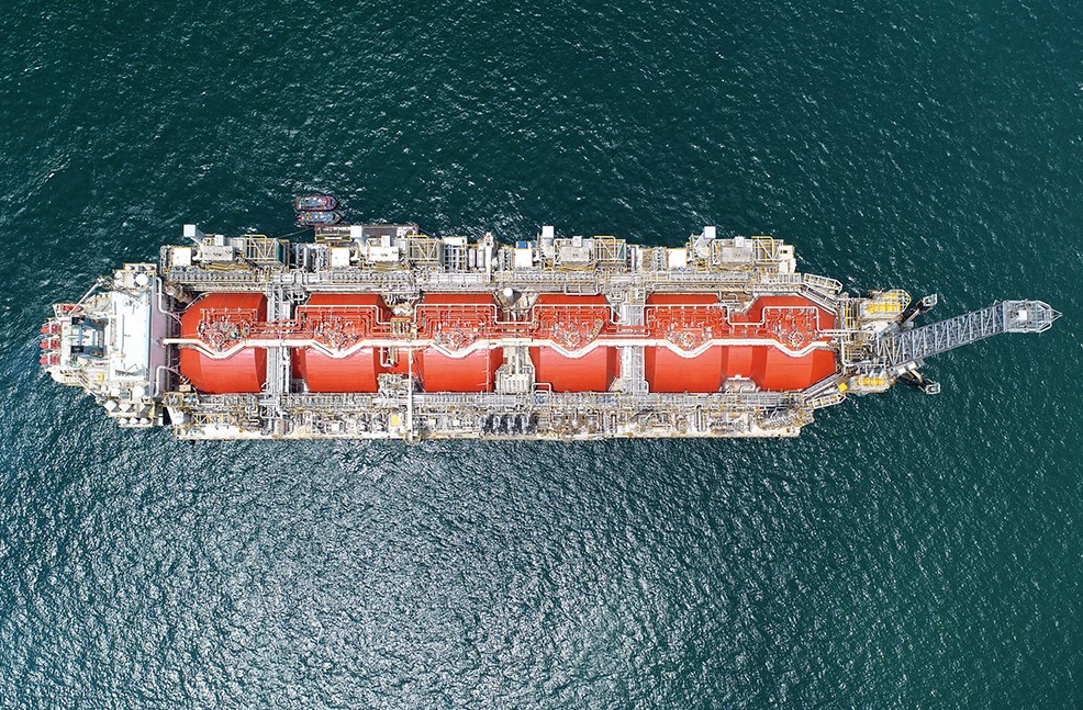 PAE, Golar, and partners take FID on Argentina FLNG project