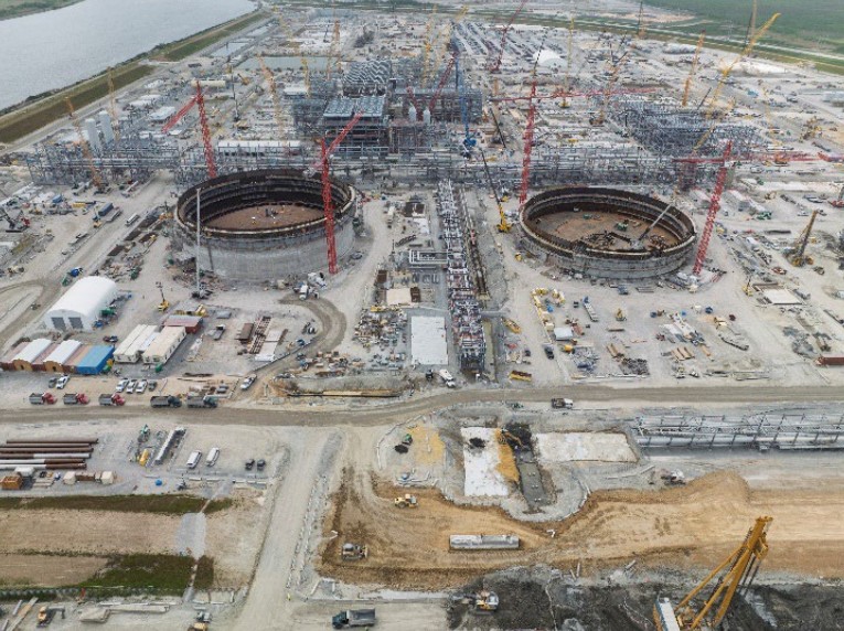 Sempra still targets Port Arthur LNG expansion FID in 2025